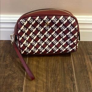 Tory Burch Geometric Clutch Wristlet